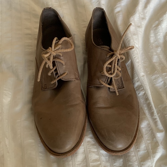 **SOLD** Gravity Pope Leather Lace Ups - Picture 6 of 8